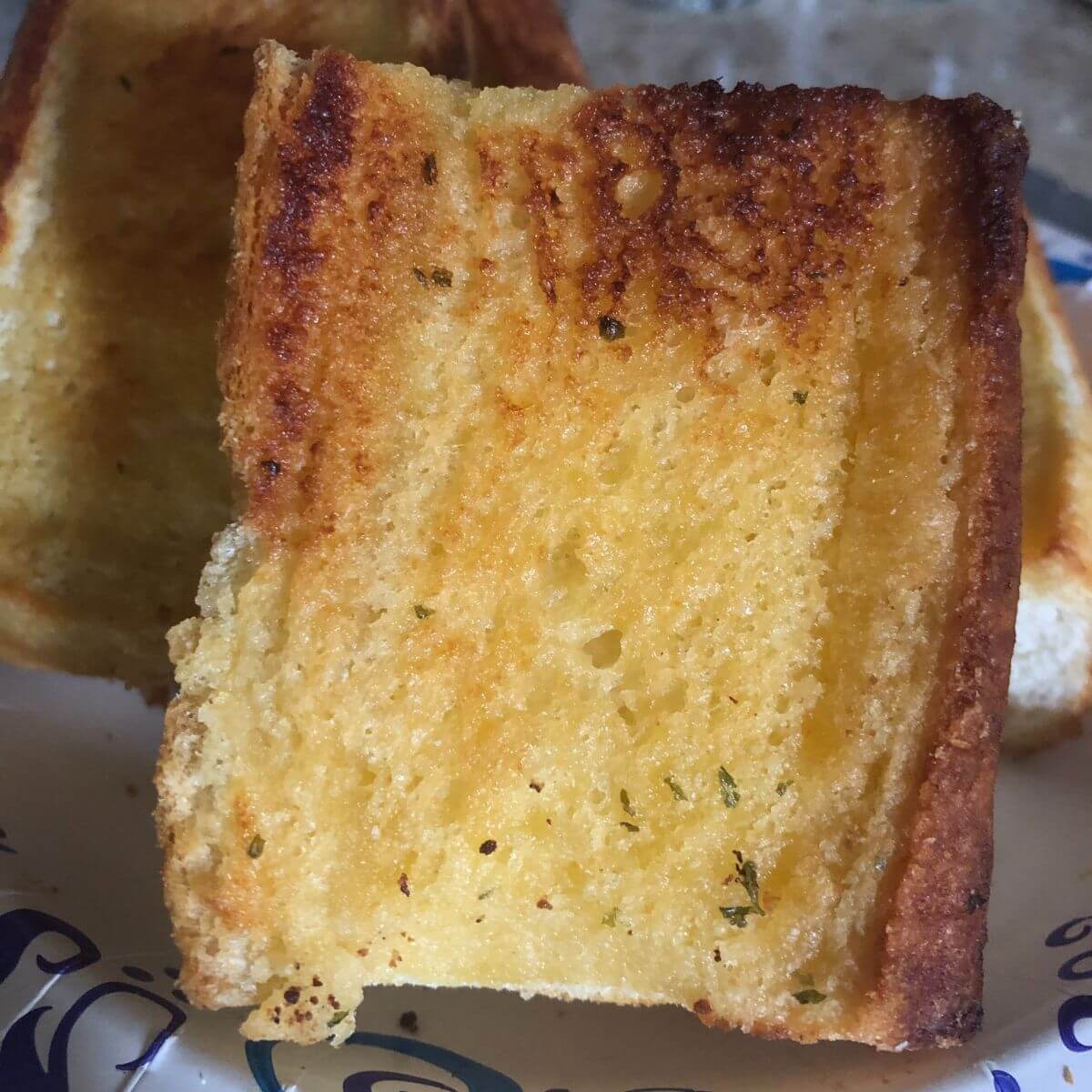 Air Fryer Garlic Bread