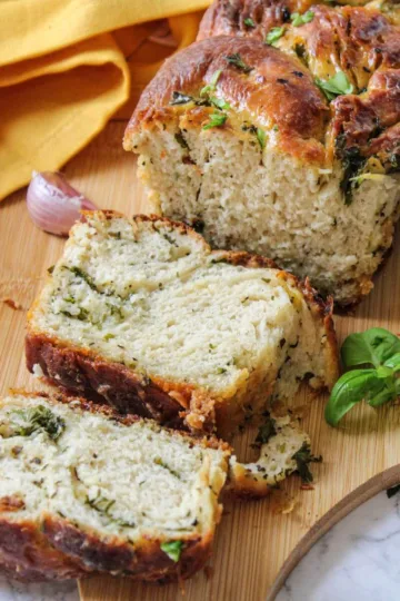 Easy Swirl Garlic Bread