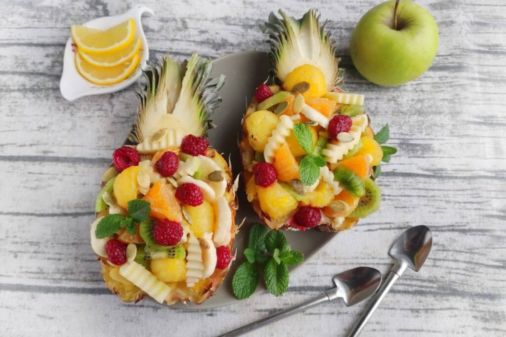 Easy fruit salad with pineapple oranges