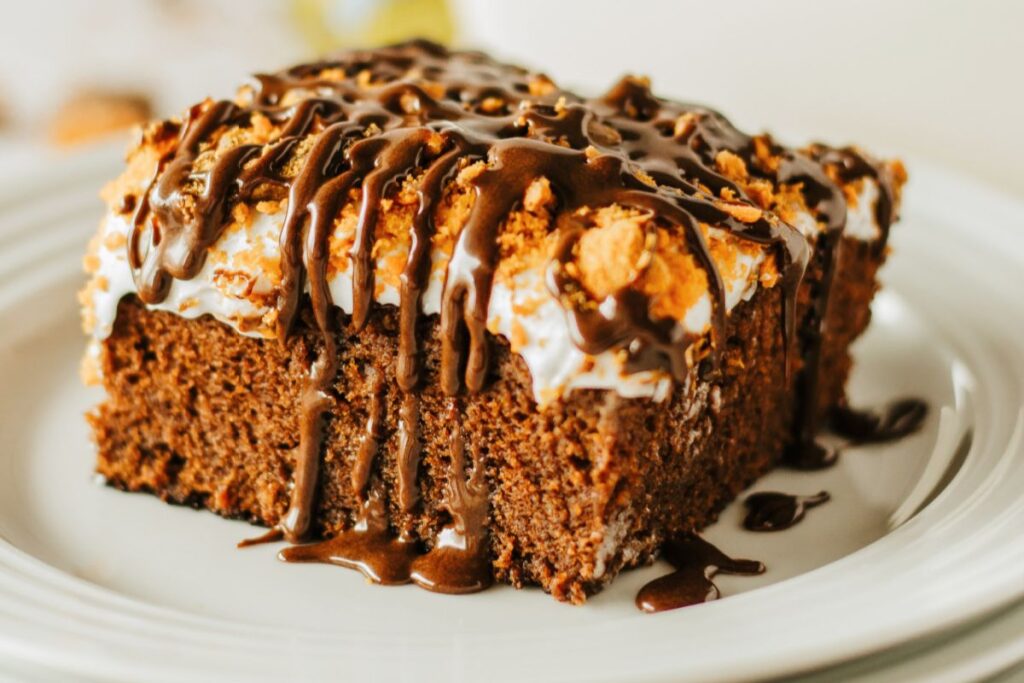 Butterfinger Desserts - Butterfinger Cake