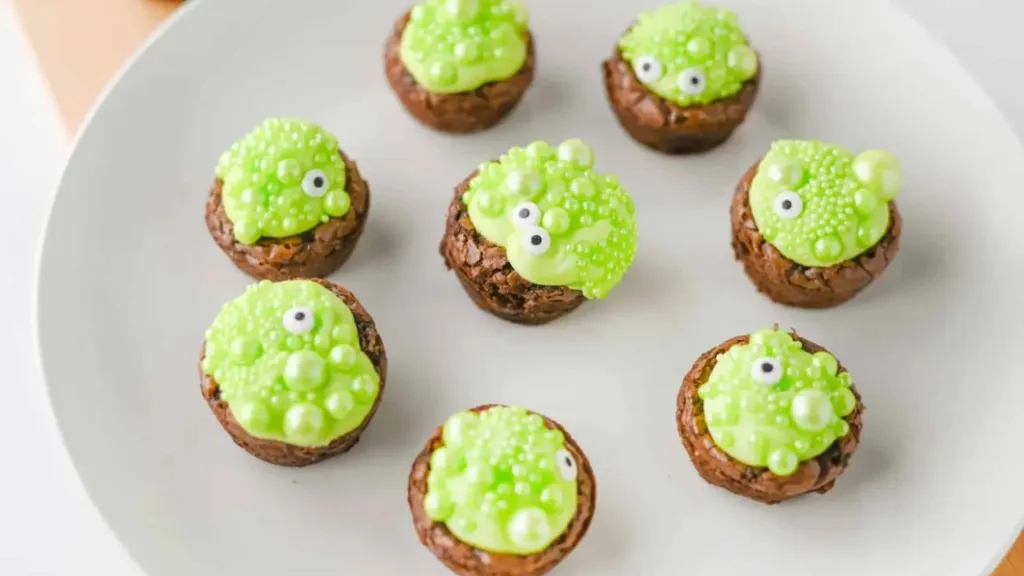 Cauldron Brownie Bites