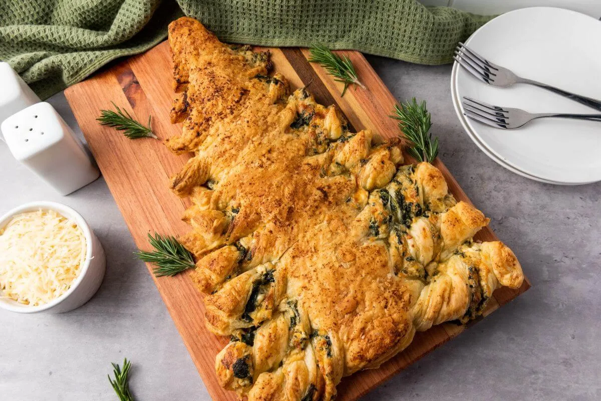 Christmas Tree Spinach Puff Pastry