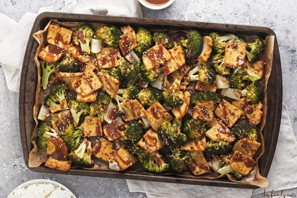 Easy Sheet Pan Tofu Broccoli